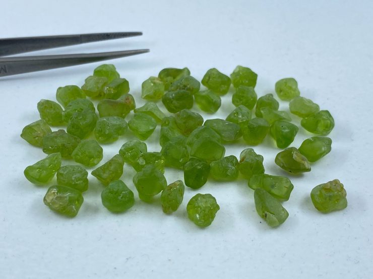 il fullxfull.3126112562 r9o4 scaled Rough Peridot (American) 6-8mm Raw Gemstones Sold in Lots of 10 to 100 - For Gemstone Faceting, Jewellery Making & Healing