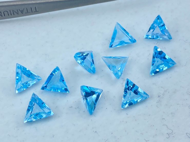 il fullxfull.3138510674 afp1 scaled Sky Blue Topaz Faceted Triangle Shape Loose Gemstones in 5mm and 6mm for Jewellery Making