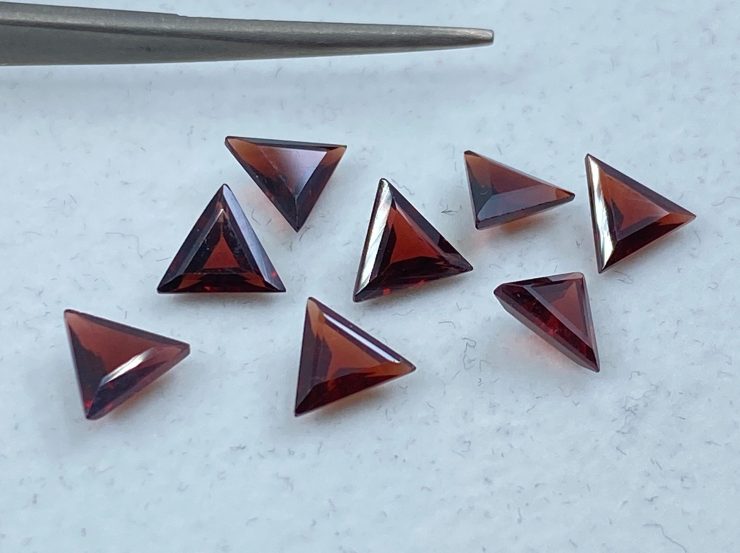 Garnet (Mozambique) Faceted Triangle Loose Gemstones In 5mm, 5x3mm & 6mm For Jewellery Making