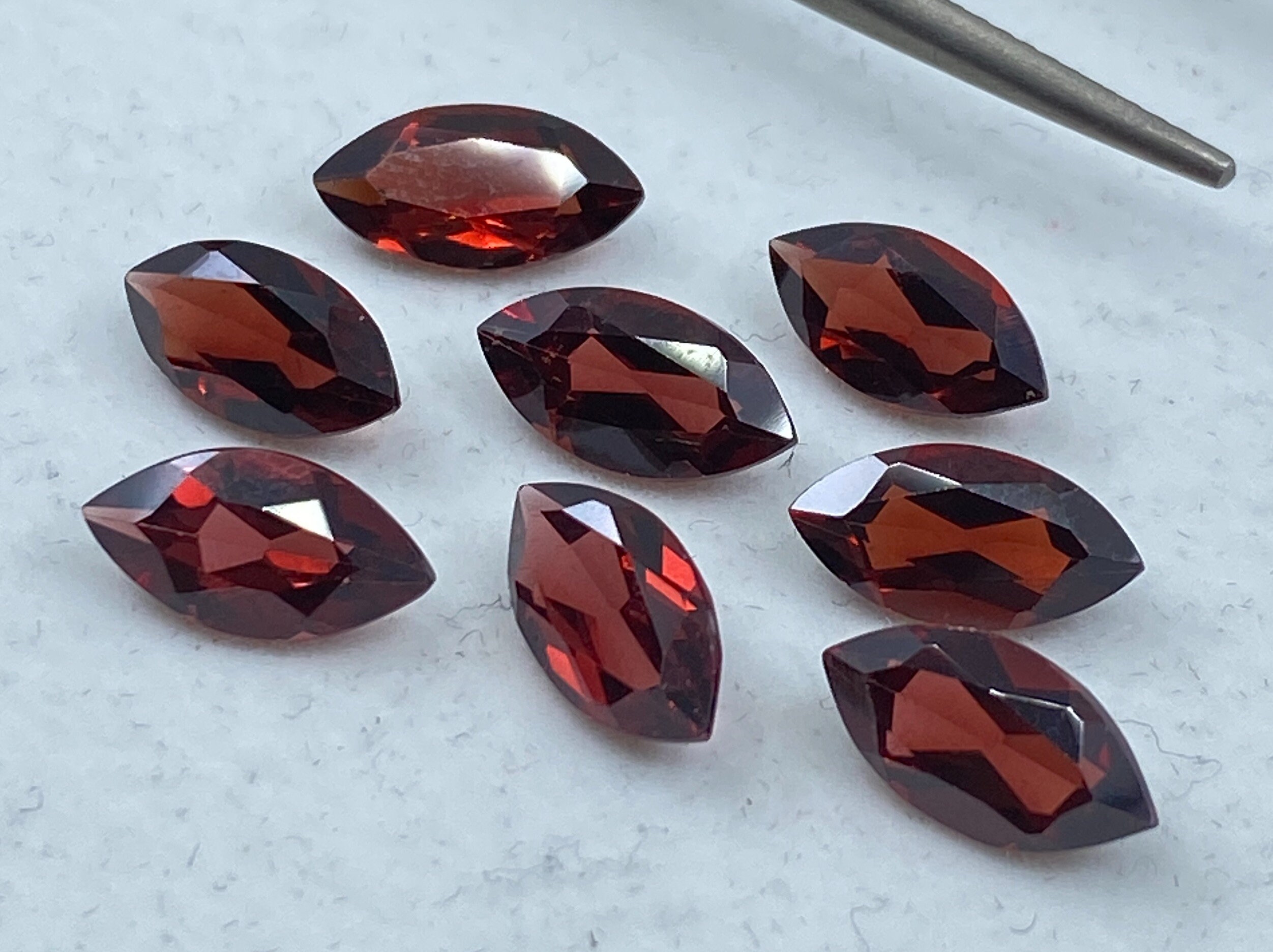 Garnet (Mozambique) Faceted Marquise Loose Gemstones In Sizes Ranging From 4x2mm To 21x7mm For Jewellery Making