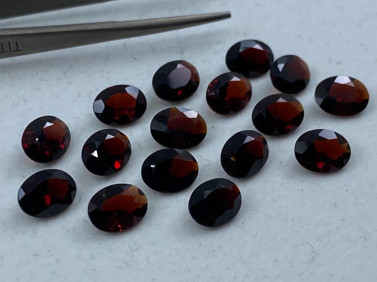 il fullxfull.3159489424 gyrr scaled Garnet (Thai) Faceted Oval Loose Gemstones in Assorted Sizes ranging from 4x3mm to 18x13mm for Jewellery Making