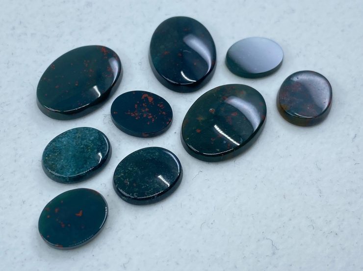 il fullxfull.3161586524 azas scaled Bloodstone Single Bevel Buff Top (SBBT) Oval Loose Gemstones In Assorted Sizes Ranging From 7x5mm To 25x18mm