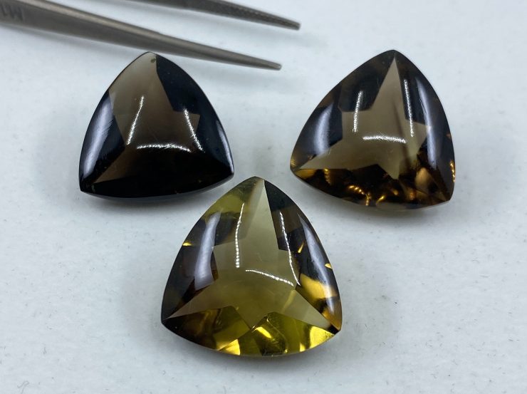 il fullxfull.3170259037 rr94 scaled Pieces of Smoky Quartz Buff Top Trillion Loose Gemstones in 20mm for Jewellery Making