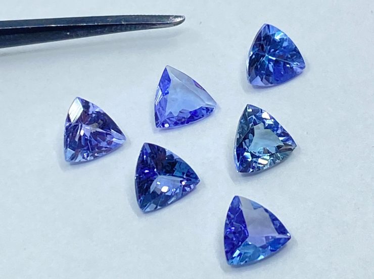 il fullxfull.3179135464 8fyk scaled Tanzanite Faceted Trillion Shape Loose Gemstones in 5mm and 6mm for Jewellery Making