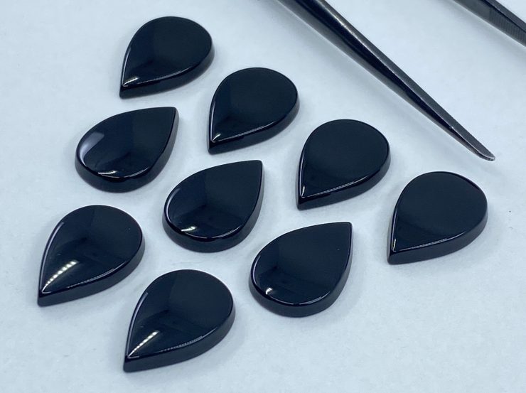 il fullxfull.3179368942 rcdt 1 scaled Flat Black Onyx Pear Shape SBBT (Single Bevel Buff Top) Gemstones in Assorted Sizes from 6.2x4.2mm to 12x8mm for Jewellery Making