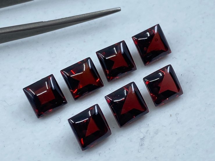 il fullxfull.3185907799 b00n scaled Garnet (Mozambique) Square Buff Top Loose Gemstones in 6mm, 7mm & 8mm for Jewellery Making