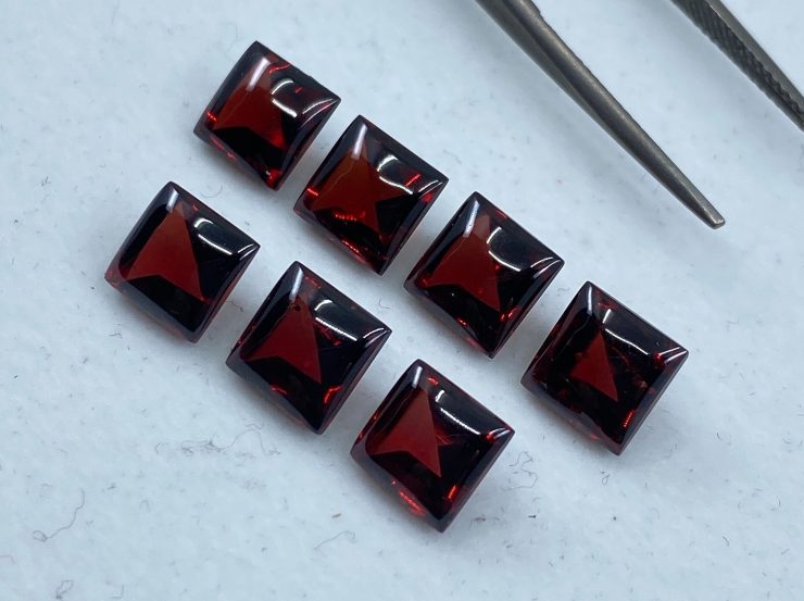 il fullxfull.3185907811 46e6 scaled Garnet (Mozambique) Square Buff Top Loose Gemstones in 6mm, 7mm & 8mm for Jewellery Making