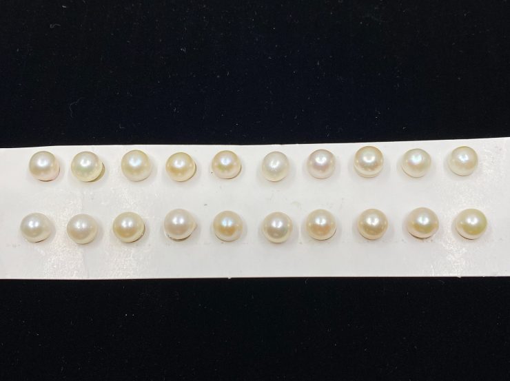 il fullxfull.3188158527 qz0r scaled White Cultured Pearls (Japan) 3/4 Cut Half Drilled Loose Beads in Sizes From 3mm to 9mm For Jewellery Making (NOT freshwater pearls)