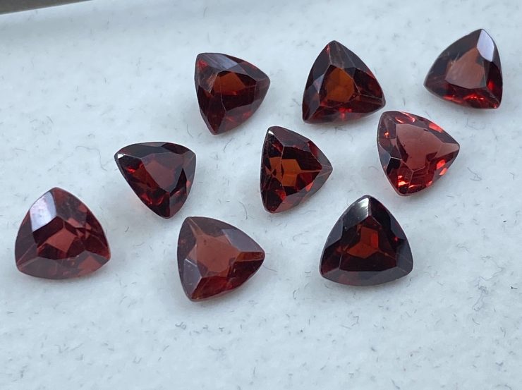 il fullxfull.3193667225 cfzs scaled Garnet (Mozambique) Faceted Trillion Loose Gemstones In 6mm, 7mm & 10mm For Jewellery Making