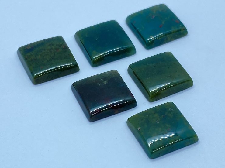 30 Pieces of Bloodstone Single Bevel Buff Top (SBBT) Square Shape Loose Gemstones In 10mm For Jewellery Making