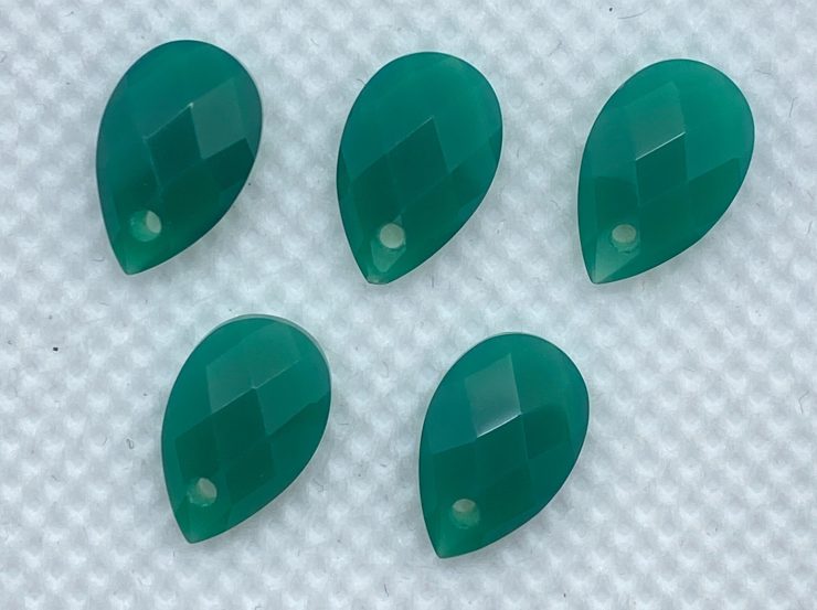 Green Agate Faceted Pear Shape Double-Sided Checker Board Cut With 1mm Hole In 9x7mm and 14x8mm For Jewellery Making