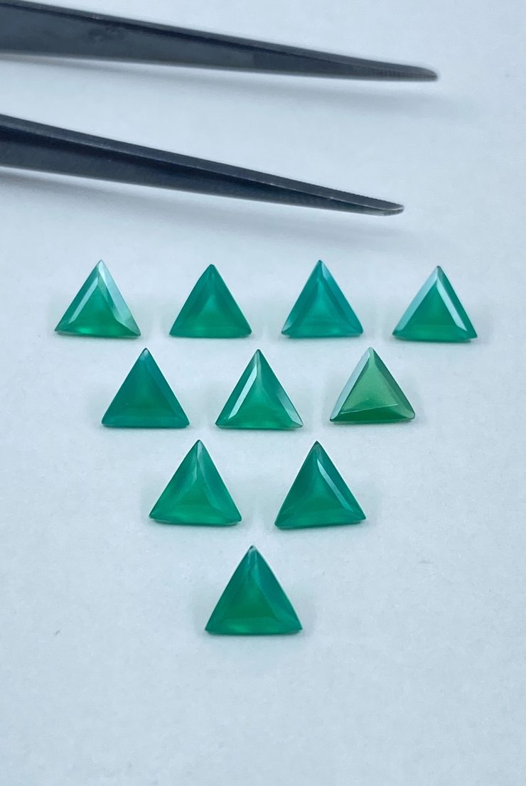 il fullxfull.3225315231 9z34 scaled Faceted Green Agate Triangle Gemstones in 5mm for Jewellery Making