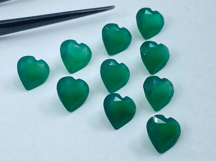 il fullxfull.3225365771 fe9y scaled Faceted Green Agate Heart Shape Gemstones in 5mm and 8mm for Jewellery Making