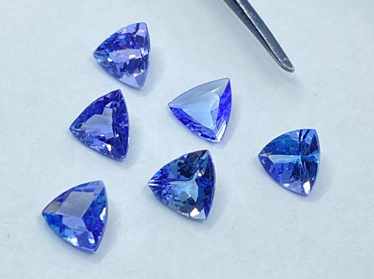 il fullxfull.3226843835 ioff scaled Tanzanite Faceted Trillion Shape Loose Gemstones in 5mm and 6mm for Jewellery Making