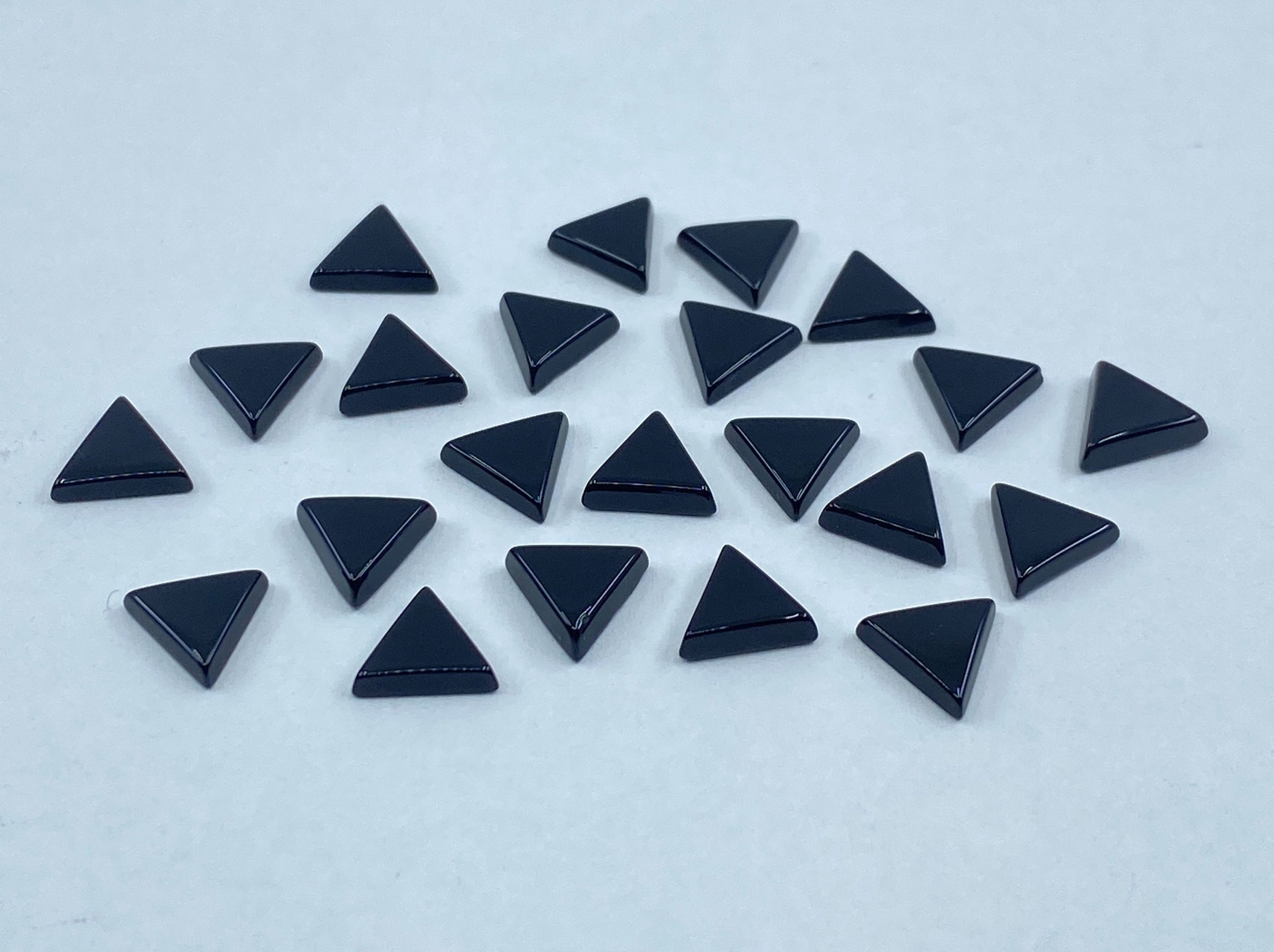 il fullxfull.3227101867 1wic scaled Flat Black Onyx Triangle SBBT Gemstones in 6mm, 7mm and 8mm for Jewellery Making