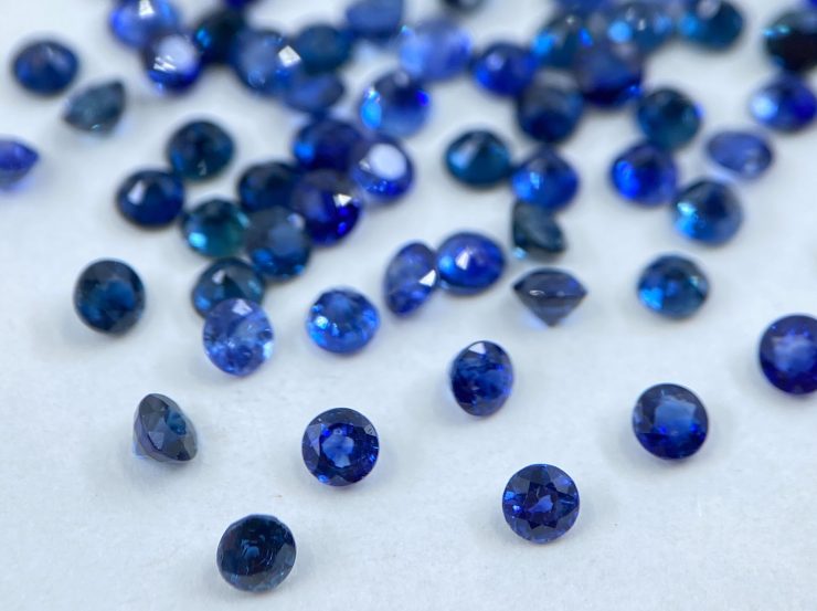 il fullxfull.3236673335 dkkq scaled Fine Sapphire Round Shape Faceted Loose Gemstones in Assorted Sizes from 1.5mm to 6mm for Jewellery Making