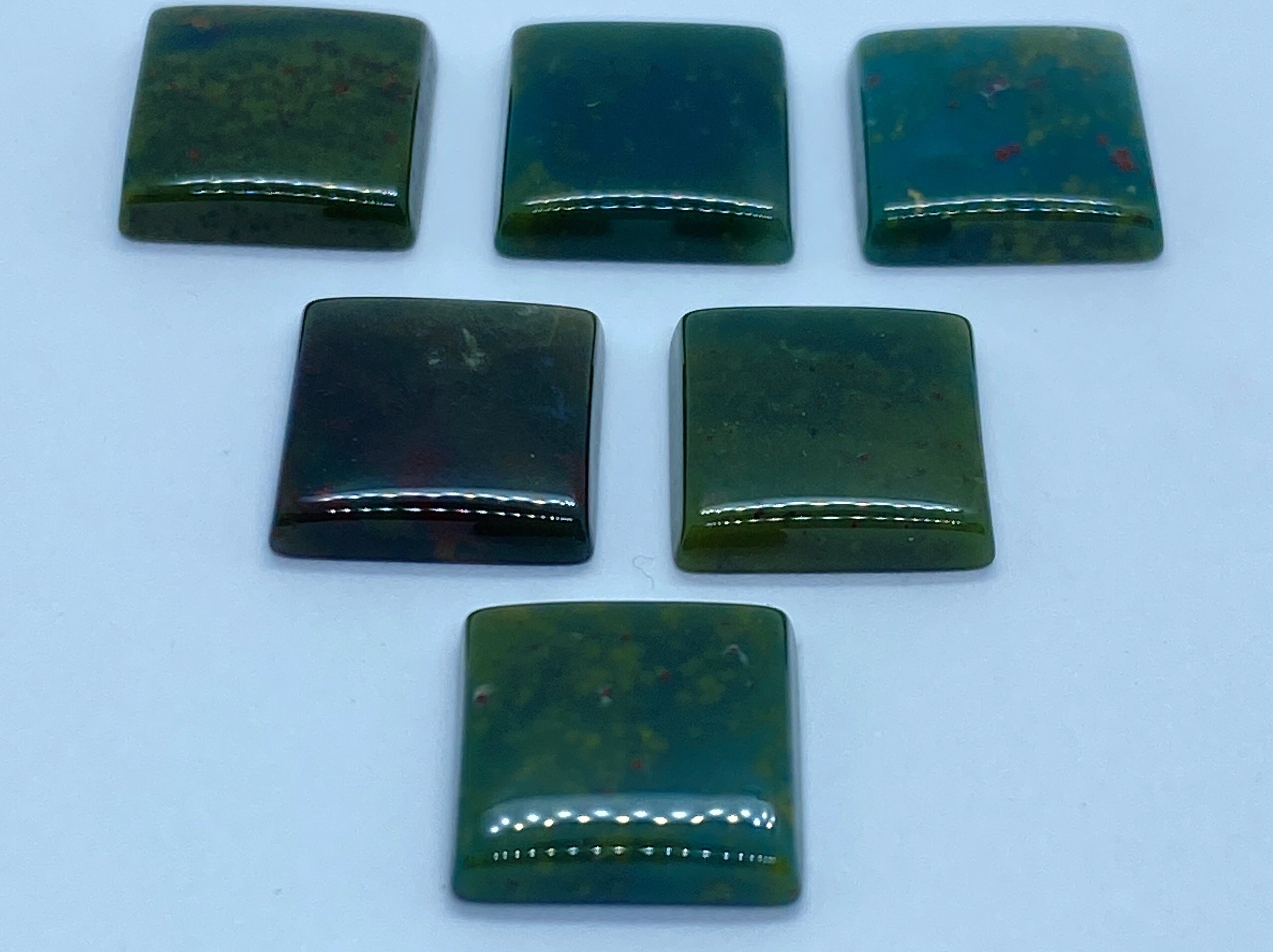 30 Pieces of Bloodstone Single Bevel Buff Top (SBBT) Square Shape Loose Gemstones In 10mm For Jewellery Making