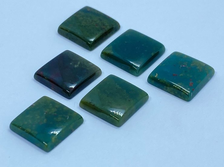 30 Pieces of Bloodstone Single Bevel Buff Top (SBBT) Square Shape Loose Gemstones In 10mm For Jewellery Making