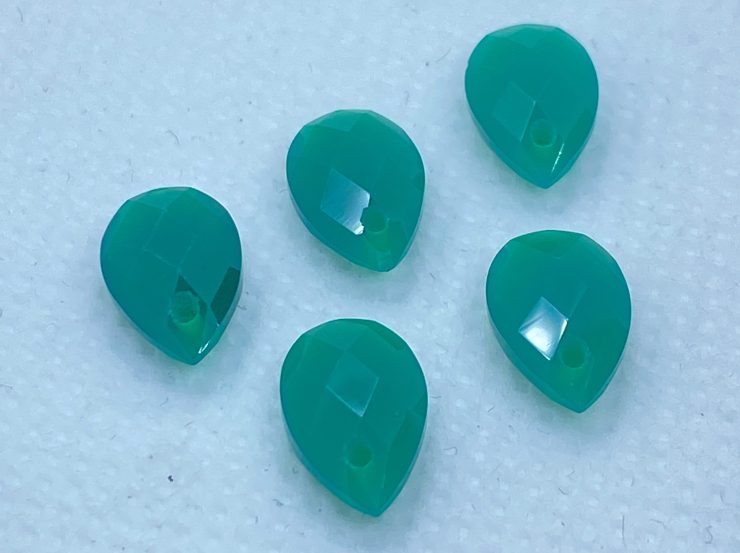 il fullxfull.3266190925 8156 scaled Green Agate Faceted Pear Shape Double-Sided Checker Board Cut With 1mm Hole In 9x7mm and 14x8mm For Jewellery Making