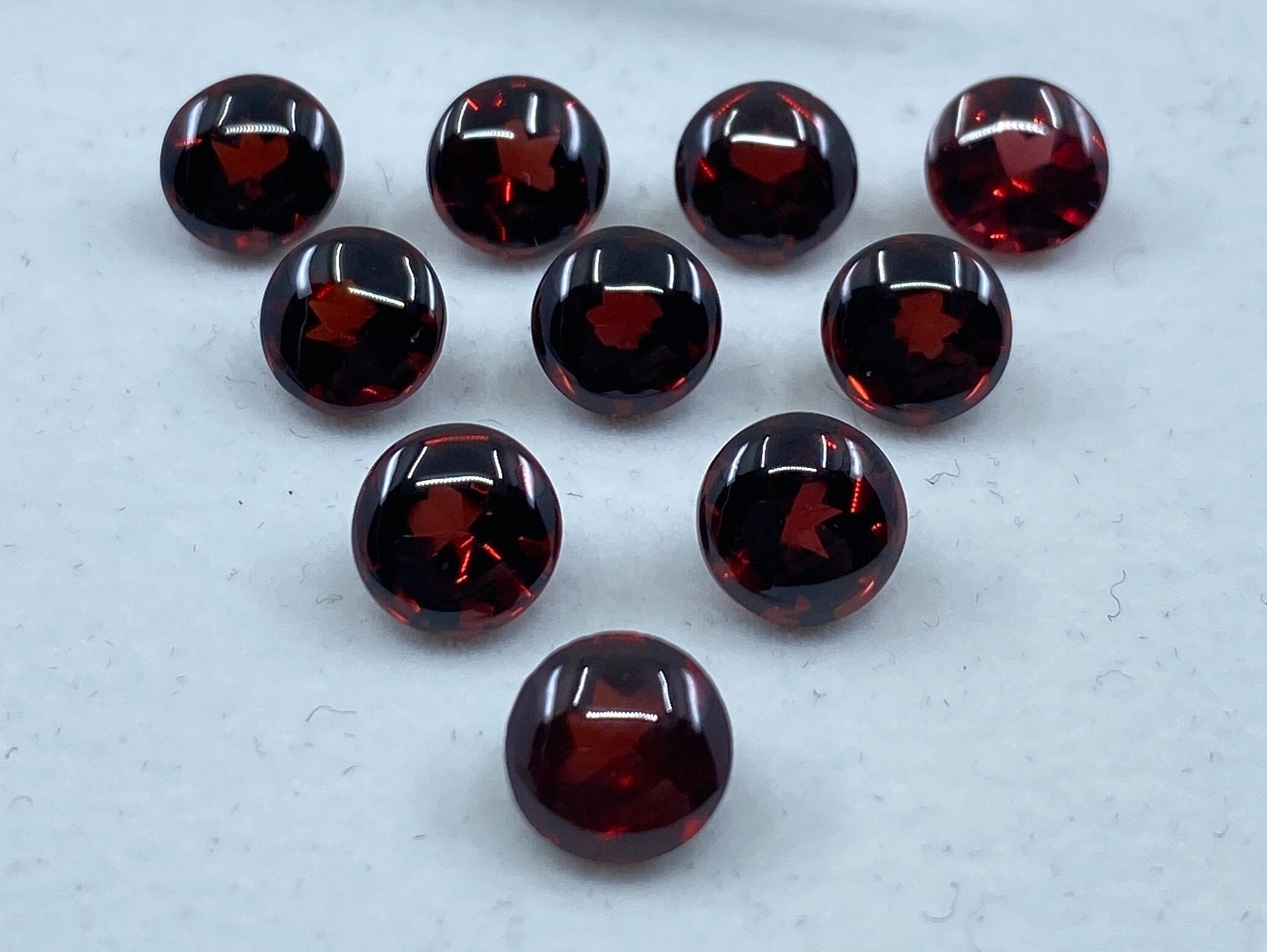 Garnet (Mozambique) Round Buff Top Loose Gemstones in 7mm, 8mm & 10mm for Jewellery Making