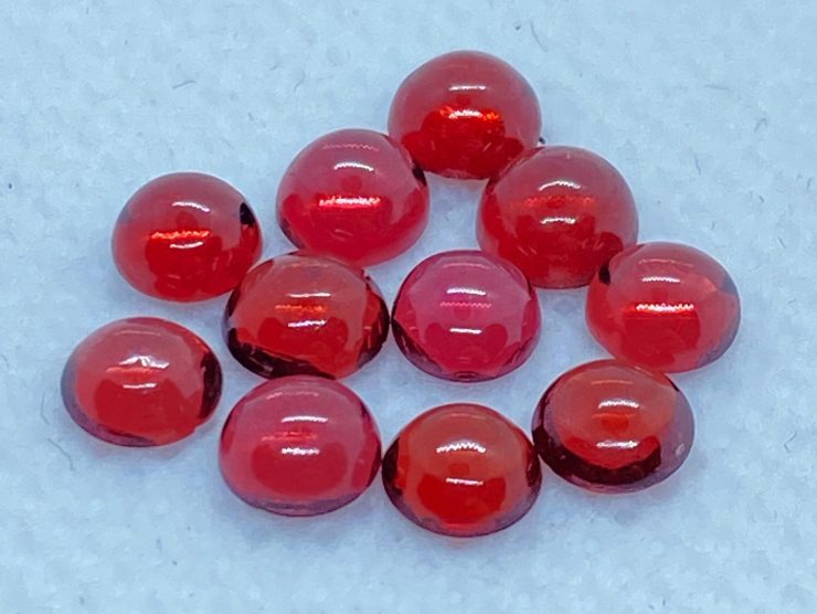 Garnet (Mozambique) Cabochon Round Loose Gemstones in 3.75mm for Jewellery Making