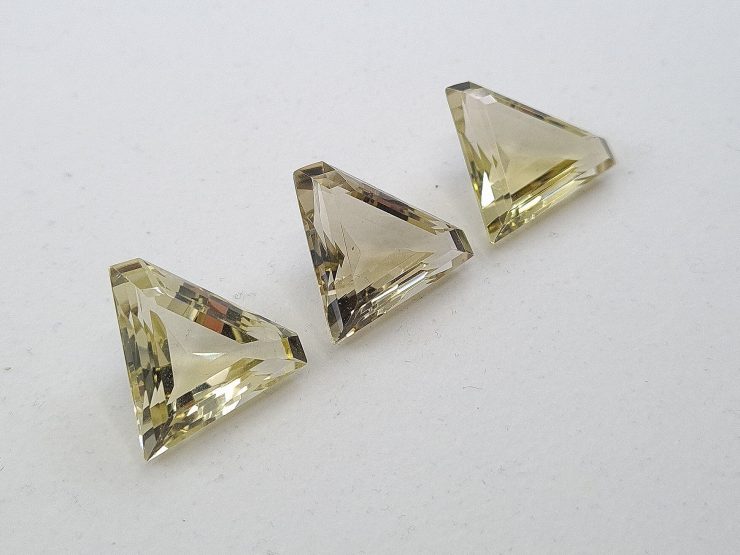 Pale Yellow Citrine (Brazil) Faceted Cut Corner Triangle Gemstones in 18mm for Jewellery Making