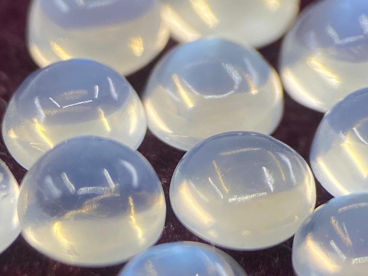 il fullxfull.3378312767 o5zu scaled Blue Moonstone Round Cabochon from Sri Lanka (not Rainbow Moonstone) in sizes from 4mm to 6mm for Jewellery Making