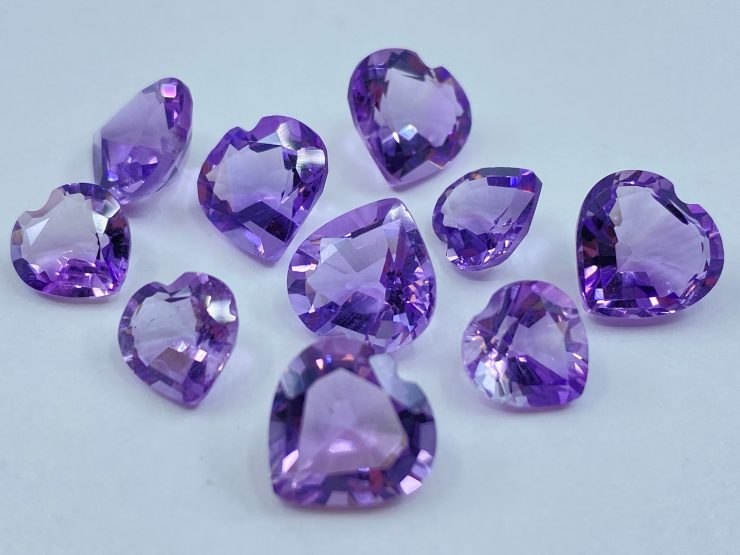 il fullxfull.3396485203 5qsx scaled Amethyst (Brazilian) Faceted Heart Shape Loose Gemstones in Assorted Sizes from 4mm to 10mm for Jewellery Making