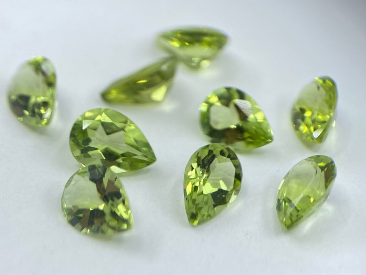 il fullxfull.3397929296 8h92 scaled Peridot Faceted Pear Shape Loose Gemstones in a Range of Sizes from 4x2mm up to 15x6mm for Jewellery Making