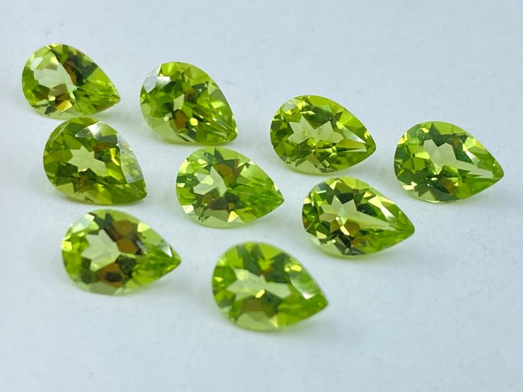 il fullxfull.3397965892 d5m1 scaled Peridot Faceted Pear Shape Loose Gemstones in a Range of Sizes from 4x2mm up to 15x6mm for Jewellery Making