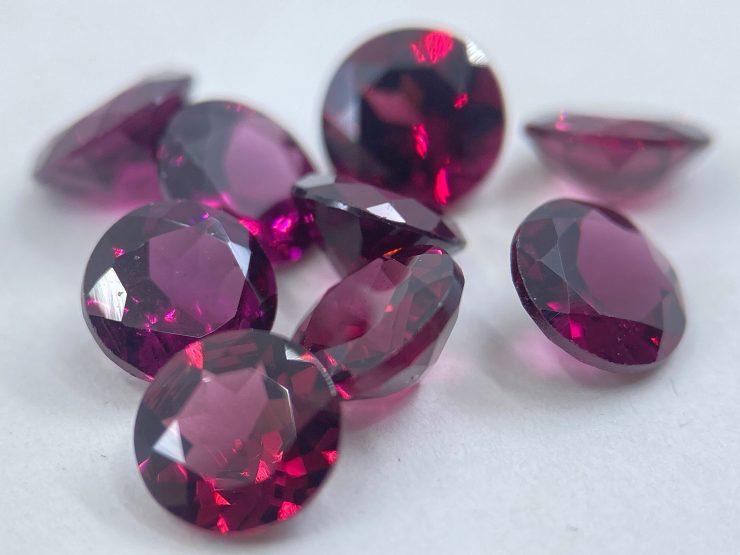 il fullxfull.3494111658 j0tv scaled Rhodolite Garnet (Rose-Coloured) Faceted Round Shape Loose Gemstones in Sizes Ranging from 2.25mm to 7mm for Jewellery Making