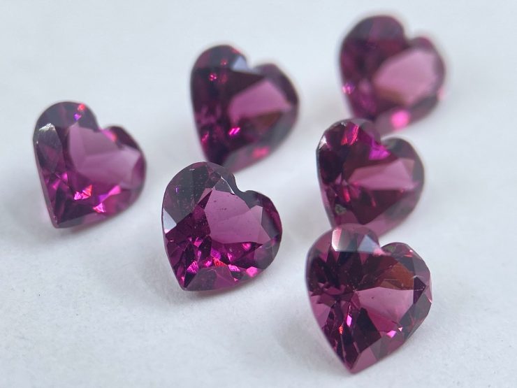 il fullxfull.3494294178 ng9i scaled 10 Pieces of Rhodolite Garnet (Rose-Coloured) Faceted Heart Shape Loose Gemstones in 4mm, 5mm & 6mm for Jewellery Making