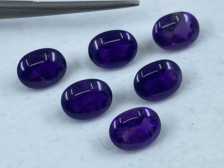 Amethyst (African) Buff Top Oval Loose Gemstones in Assorted Sizes Ranging from 7x5mm to 12X10mm for Jewellery Making