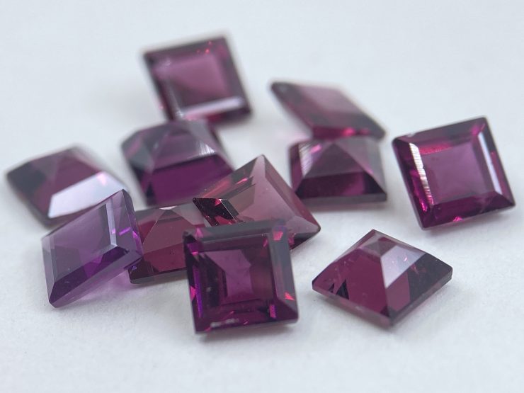 il fullxfull.3541964307 2em1 scaled Rhodolite Garnet (Rose-Coloured) Faceted Square Shape Loose Gemstones in 4mm & 5mm for Jewellery Making