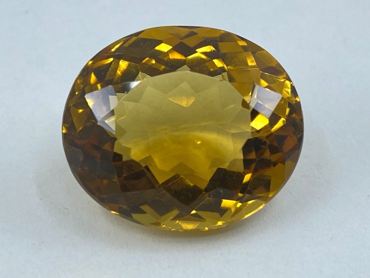 20.38 cts Fine Citrine (Brazil) Faceted Oval Shape Loose Gemstone in 19.5x16.7mm for Jewellery Making