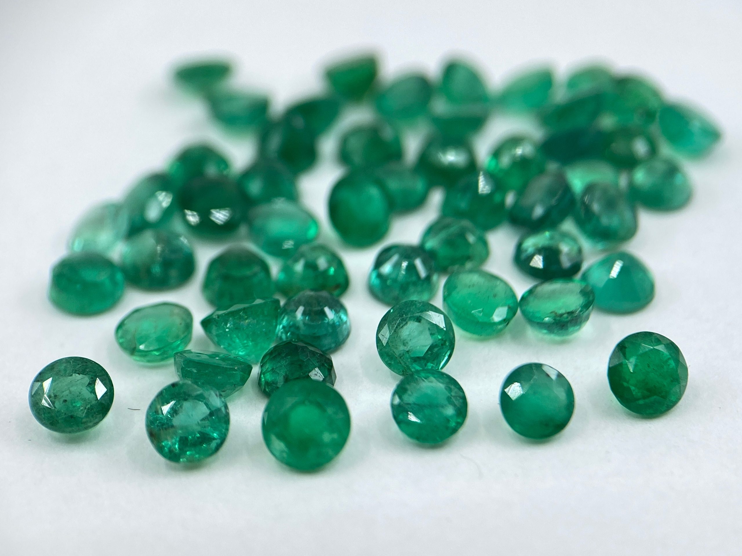 il fullxfull.3626604614 i0yl scaled Emerald Round Shape Faceted Loose Gemstones in Assorted Sizes from 1.5mm to 6mm for Jewellery Making