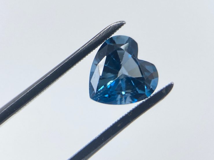 il fullxfull.3643767204 ba4j scaled London Blue Topaz Faceted Heart Shape Loose Gemstones in 4mm, 5mm, 6mm & 7mm for Jewellery Making