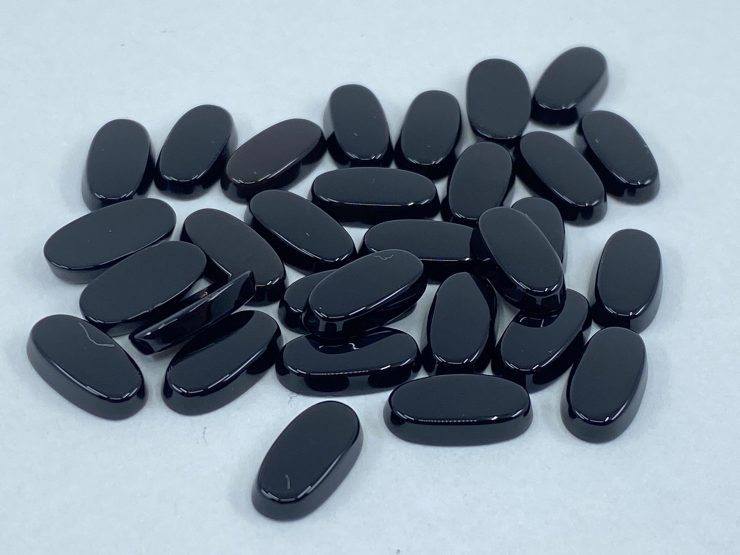 il fullxfull.3932080561 56pe scaled 30 Pieces of Black Onyx Single Bevel Buff Top (SBBT) Oval Shape Loose Gemstones in 9.5x5mm forJewellery Making