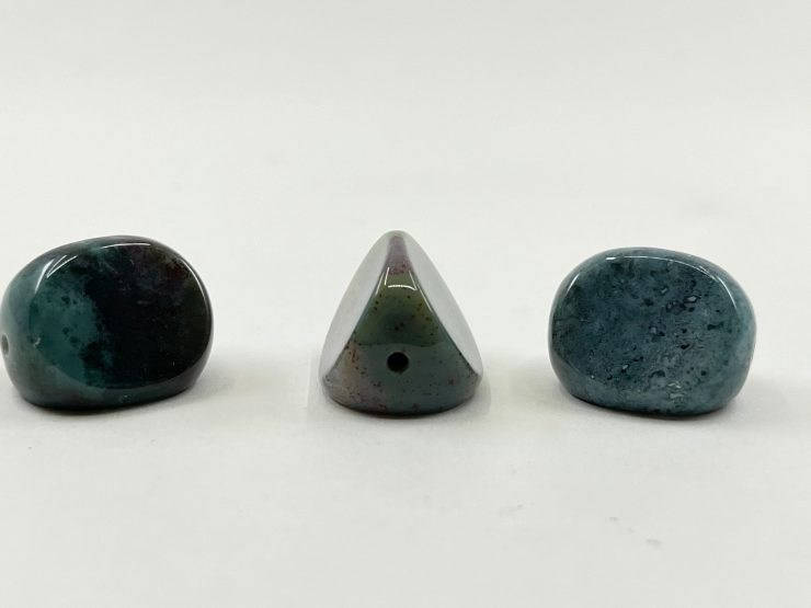 il fullxfull.3957685340 dv2y scaled Bloodstone Faceted Side Drilled Three-Sided Swivel Loose Gemstones in 18x13mm for Jewellery Making