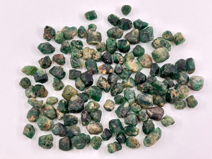 il fullxfull.4651347513 qluw scaled Rough Emerald (South America) 1ct & 5ct Gemstone Rocks Sold in Lots of 10 or 30 For Gem Faceting, Jewellery Making and Healing