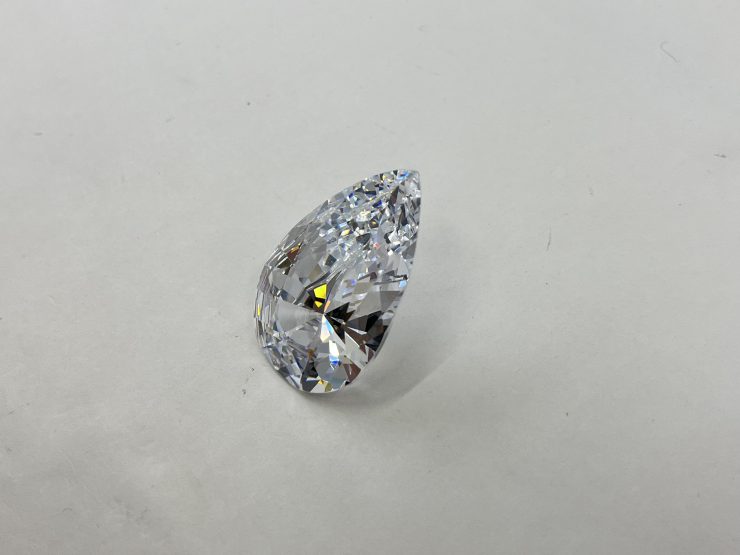 il fullxfull.5106622401 80o3 scaled White Cubic Zirconia Pear Shaped Large Gemstone in 30x20mm and 40x25mm for Jewellery Making