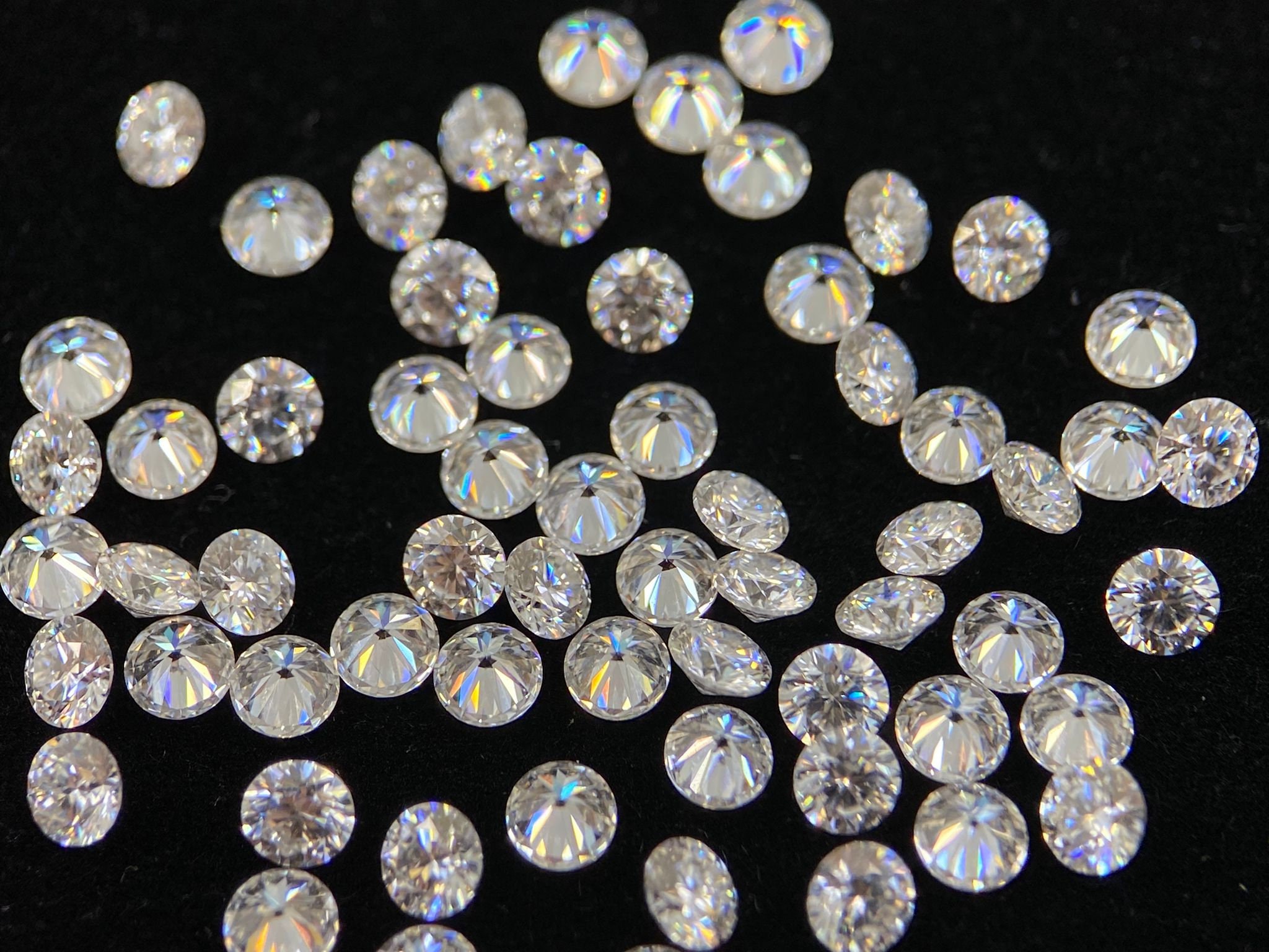 Moissanite (Lab-Grown) Faceted Round Shape Loose Gemstones in 1mm, 2mm & 3mm for Jewellery Making