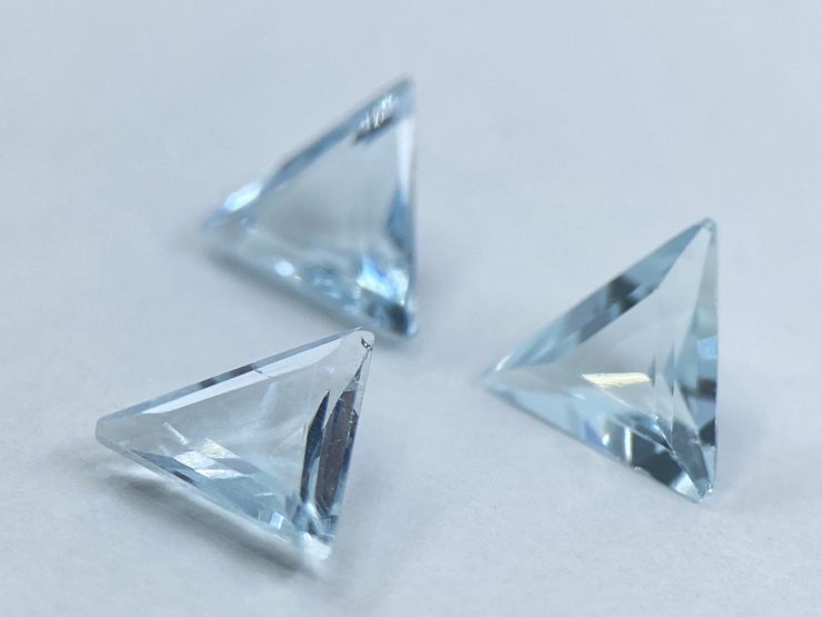 Aquamarine Faceted Triangle Shape Loose Gemstones in 5mm for Jewellery Making