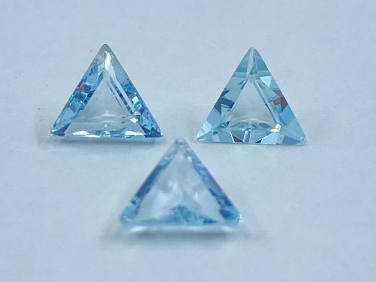 Aquamarine Faceted Triangle Shape Loose Gemstones in 5mm for Jewellery Making