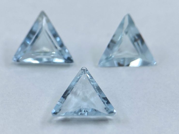 Aquamarine Faceted Triangle Shape Loose Gemstones in 5mm for Jewellery Making