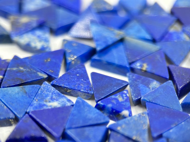 il fullxfull.5608157542 cwjy scaled Lapis Lazuli Triangle Shape SBBT (Single Bevel Buff Top) Loose Gemstones in 6mm for Jewellery Making