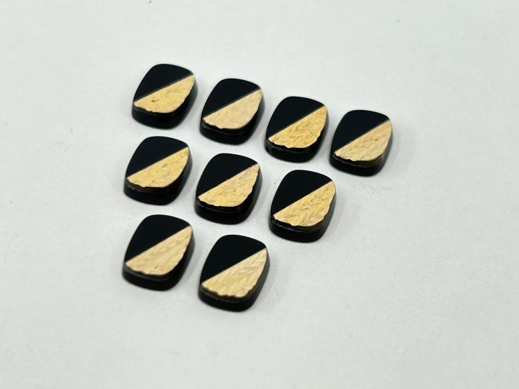 il fullxfull.5612296340 fgkt scaled Onyx Antique/Cushion Shape SBBT (Single Bevel Buff Top) with 9ct Gold Debossed Arrow Pattern Loose Gemstones in 8x6mm for Jewellery Making