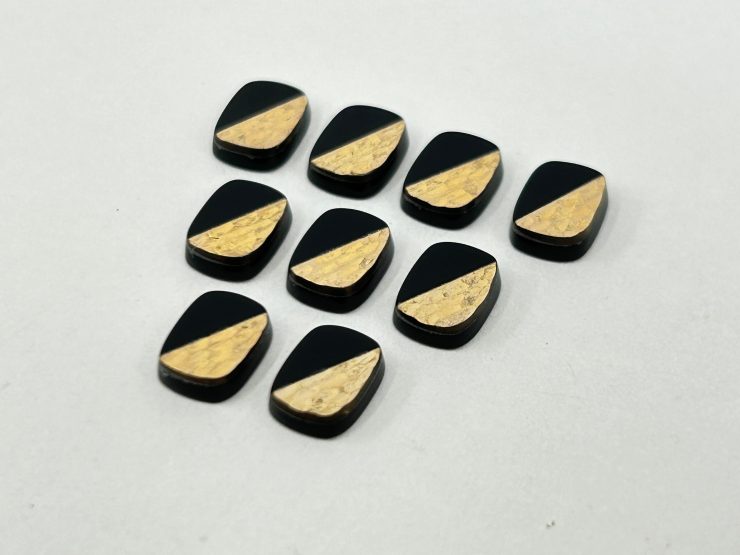 il fullxfull.5612311972 oeuo scaled Onyx Antique/Cushion Shape SBBT (Single Bevel Buff Top) with 9ct Gold Debossed Dimple Pattern Loose Gemstones in 8x6mm for Jewellery Making