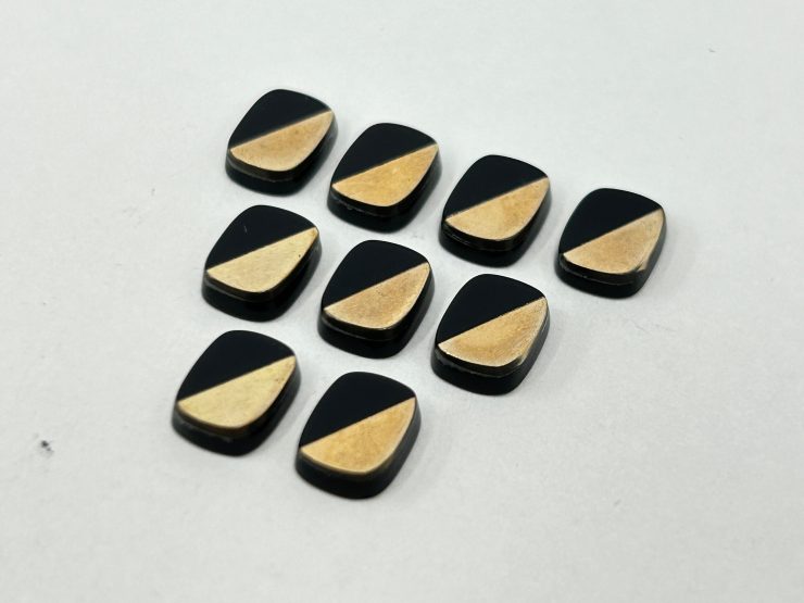 il fullxfull.5612326064 p5t3 scaled Onyx Antique/Cushion Shape Onyx SBBT (Single Bevel Buff Top) with 9ct Gold Half Pattern Loose Gemstones in 8x6mm for Jewellery Making