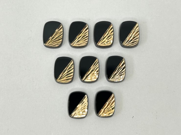 il fullxfull.5612364072 rc75 scaled Onyx Antique/Cushion Shape SBBT (Single Bevel Buff Top) with 9ct Gold Debossed Sunray Pattern Loose Gemstones in 8x6mm for Jewellery Making